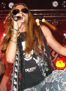 L.A. GUNS + VENREZ + JOLLY JOKER (Durango Club, Meliana) “SLEAZ-ME UP”